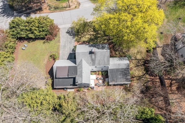 161 Crescent Rd, Concord, MA 01742