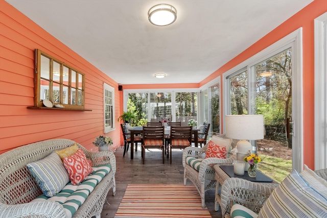 161 Crescent Rd, Concord, MA 01742