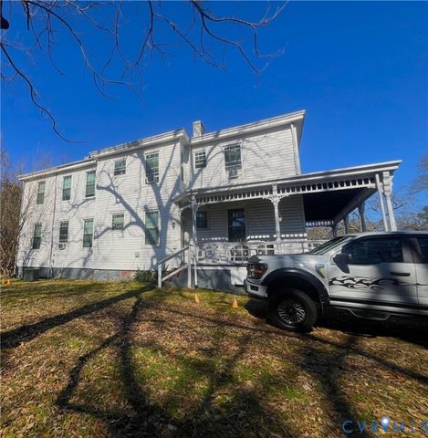 12020 Winfree St, Chester, VA 23831