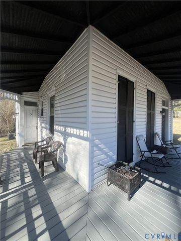 12020 Winfree St, Chester, VA 23831