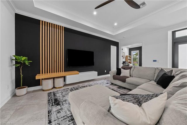 4498 8th ST NE, Naples, FL 34120