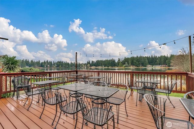 11807 Dogwood Place, Anderson Island, WA 98303
