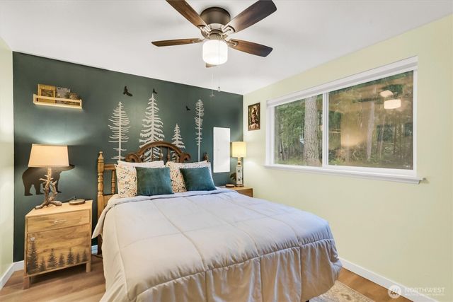 11807 Dogwood Place, Anderson Island, WA 98303