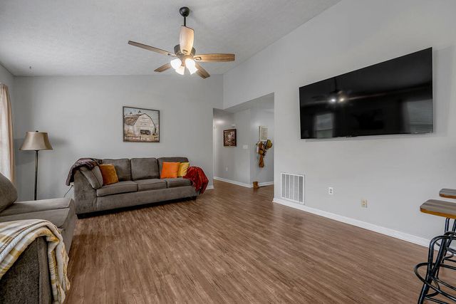 128 Wooded Way, Frankfort, KY 40601