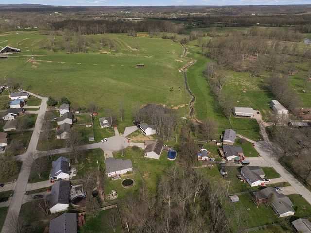 128 Wooded Way, Frankfort, KY 40601