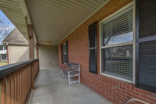 128 Wooded Way, Frankfort, KY 40601