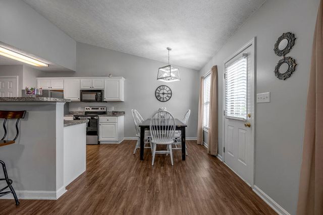 128 Wooded Way, Frankfort, KY 40601