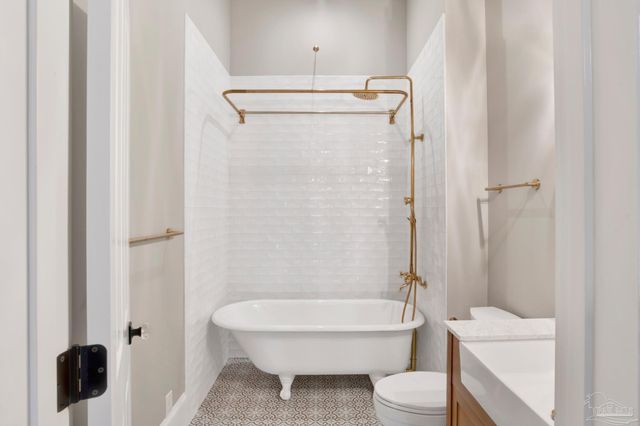 1105 E Jackson St, Pensacola, FL 32501