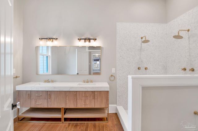 1105 E Jackson St, Pensacola, FL 32501