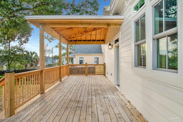 1105 E Jackson St, Pensacola, FL 32501