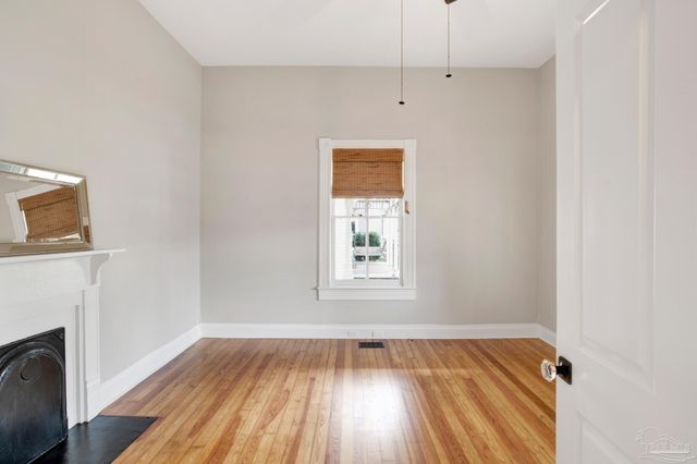 1105 E Jackson St, Pensacola, FL 32501