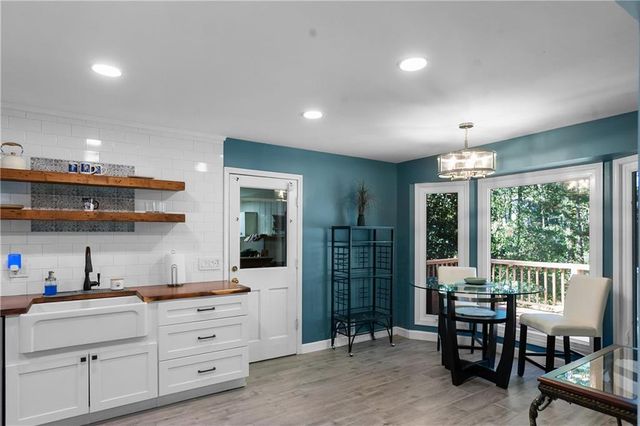 310 Saddle Creek Circle, Roswell, GA 30076