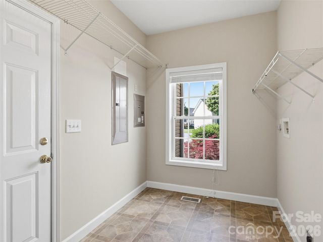 209 Beechnut Drive, Hendersonville, NC 28739