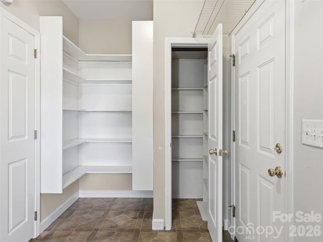 209 Beechnut Drive, Hendersonville, NC 28739