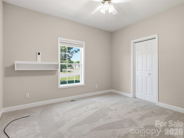 209 Beechnut Drive, Hendersonville, NC 28739
