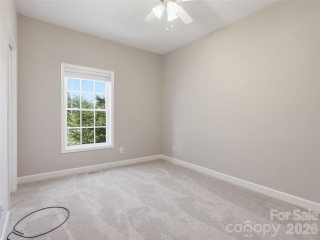 209 Beechnut Drive, Hendersonville, NC 28739