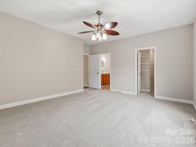 209 Beechnut Drive, Hendersonville, NC 28739