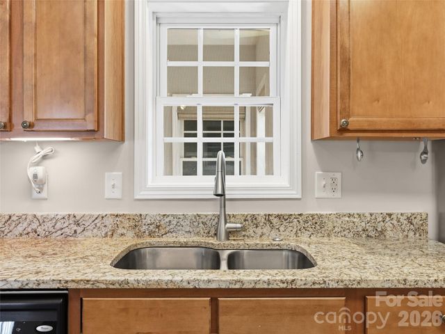 209 Beechnut Drive, Hendersonville, NC 28739