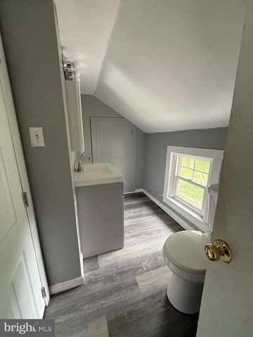 221 S 4TH ST, Vineland, NJ 08360
