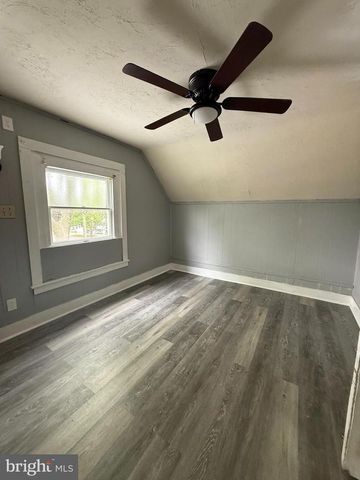 221 S 4TH ST, Vineland, NJ 08360