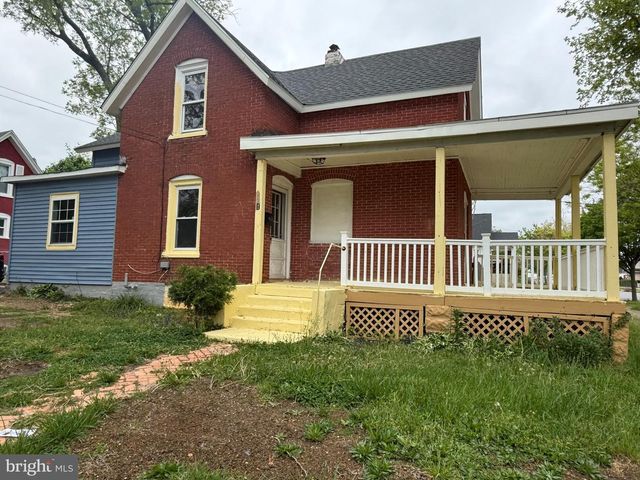 221 S 4TH ST, Vineland, NJ 08360