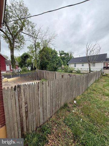 221 S 4TH ST, Vineland, NJ 08360