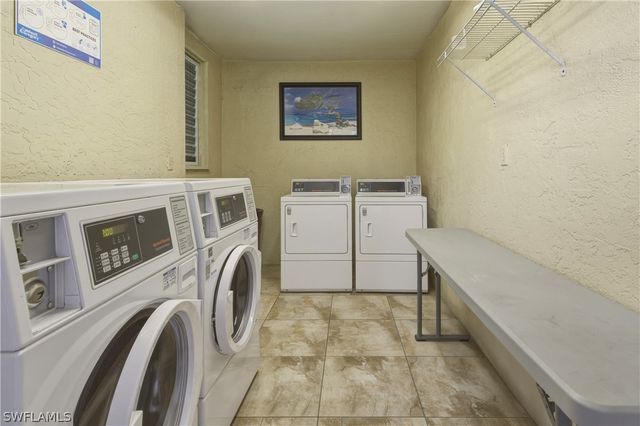 801 River Point DR 303A, Naples, FL 34102