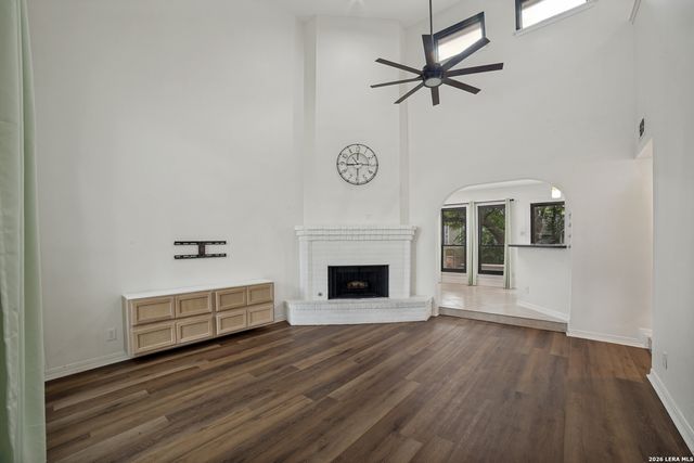 8922 Silent Cross, San Antonio, TX 78250