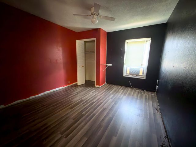 1007 Pine St, Kenova, WV 25530