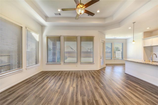 7319 Perching Hawk Trail, Katy, TX 77493