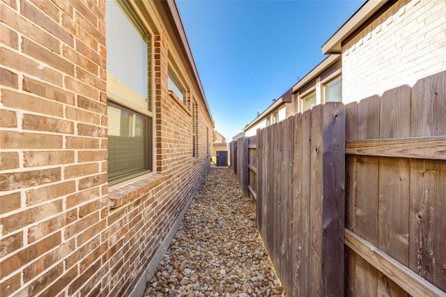 7319 Perching Hawk Trail, Katy, TX 77493