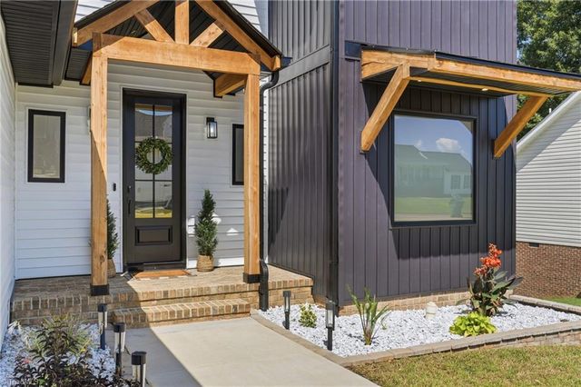 504 Old Farm Road, Graham, NC 27253