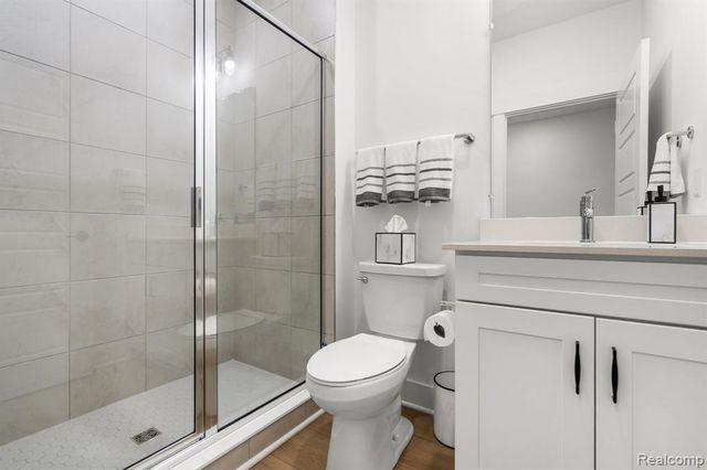 1617 Landings Lane, Milford, MI 48381