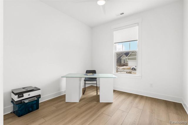 1617 Landings Lane, Milford, MI 48381