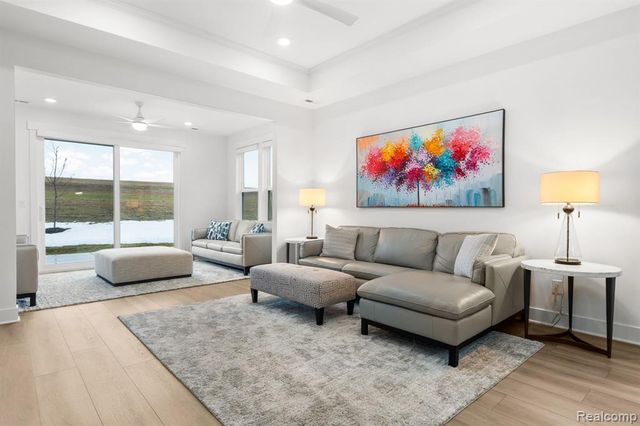 1617 Landings Lane, Milford, MI 48381