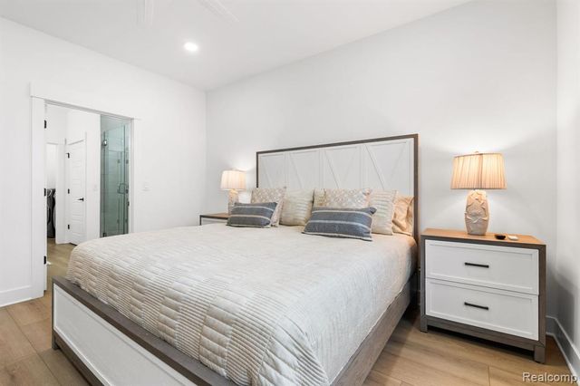 1617 Landings Lane, Milford, MI 48381