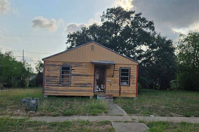 4637 Elvira Dr, Corpus Christi, TX 78416