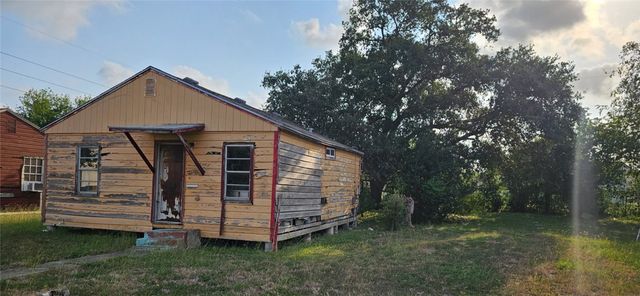 4637 Elvira Dr, Corpus Christi, TX 78416