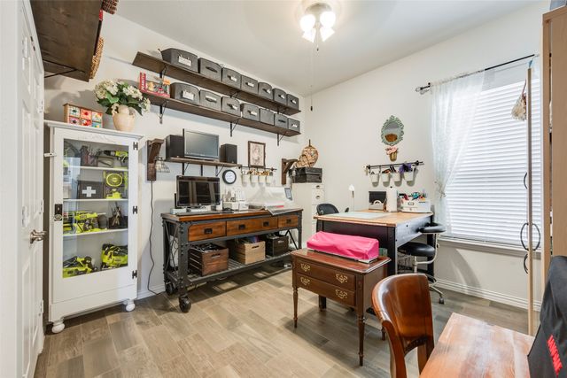 5825 Canyon Oaks Lane, Fort Worth, TX 76137