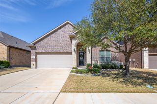 5825 Canyon Oaks Lane, Fort Worth, TX 76137