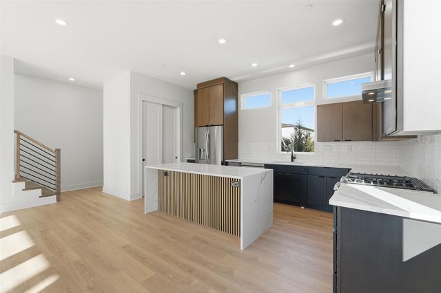 2202 N Carroll Avenue 101, Dallas, TX 75204