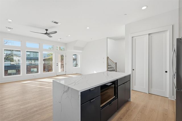 2202 N Carroll Avenue 101, Dallas, TX 75204