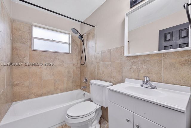 9452 SW 52nd Ct, Cooper City, FL 33328