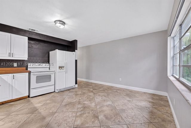 9452 SW 52nd Ct, Cooper City, FL 33328