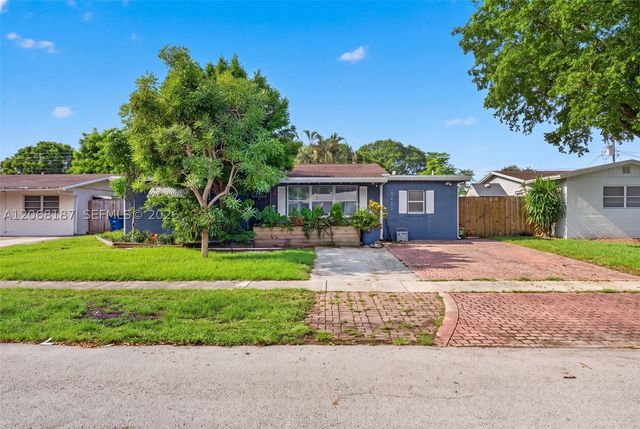 9452 SW 52nd Ct, Cooper City, FL 33328