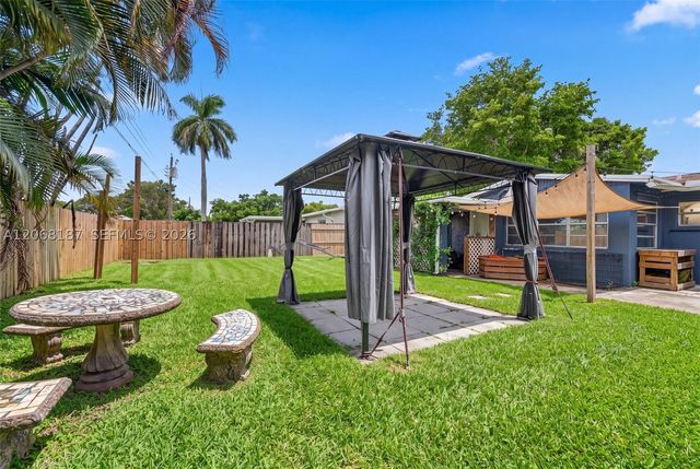 9452 SW 52nd Ct, Cooper City, FL 33328