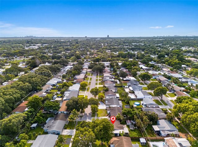 9452 SW 52nd Ct, Cooper City, FL 33328