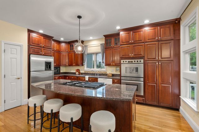 142 Hartman Rd, Newton, MA 02459