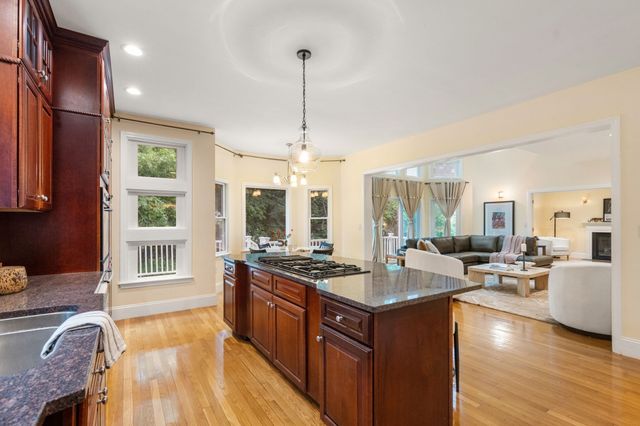 142 Hartman Rd, Newton, MA 02459