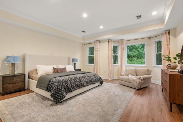 142 Hartman Rd, Newton, MA 02459